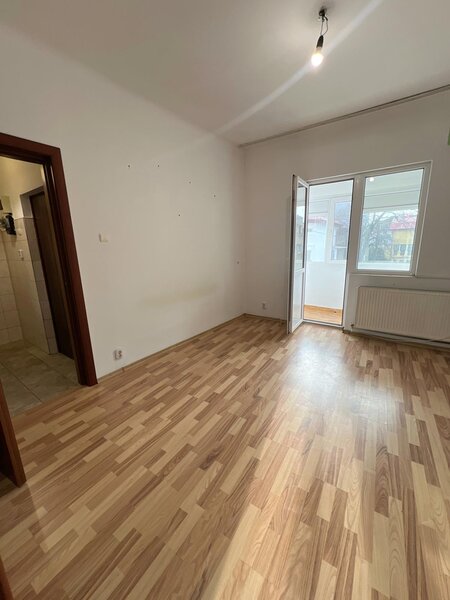 Unirii-Maximilian Popper-Matei Basarab, 2 camere in vila Art Deco,