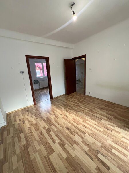 Unirii-Maximilian Popper-Matei Basarab, 2 camere in vila Art Deco,